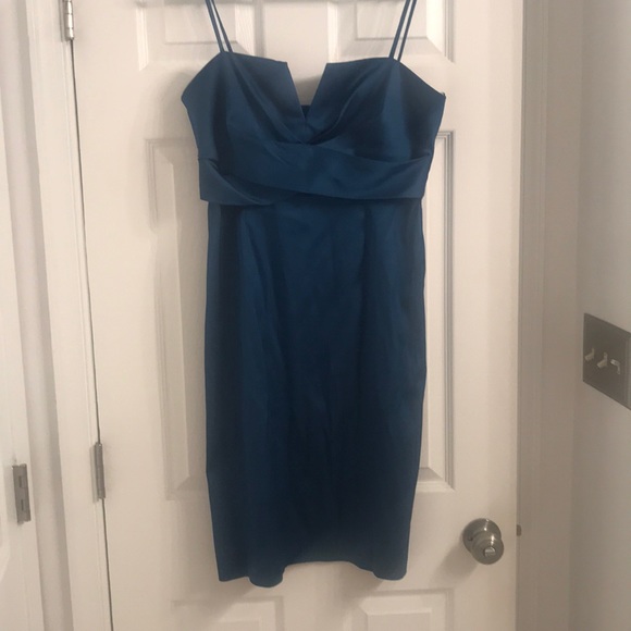 Beautiful blue dress! - Picture 2 of 4